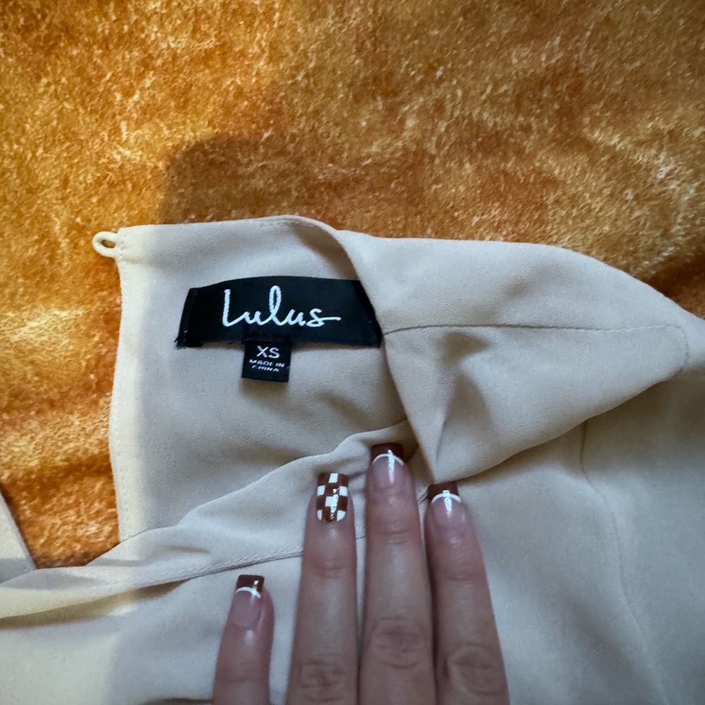 Lulus top